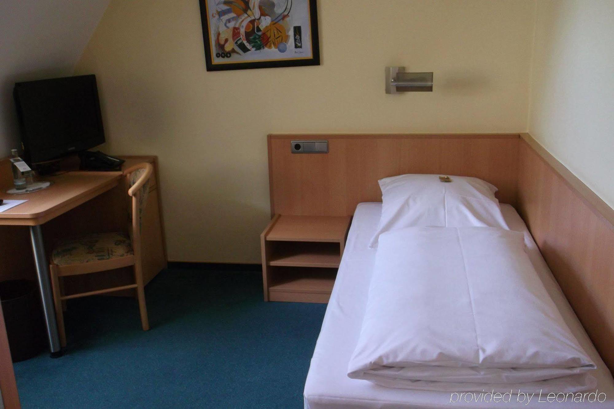 Serways Hotel Reinhardshain Nord Gruenberg Room photo